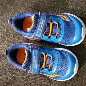 Sz 7m Saucony light up sneakers